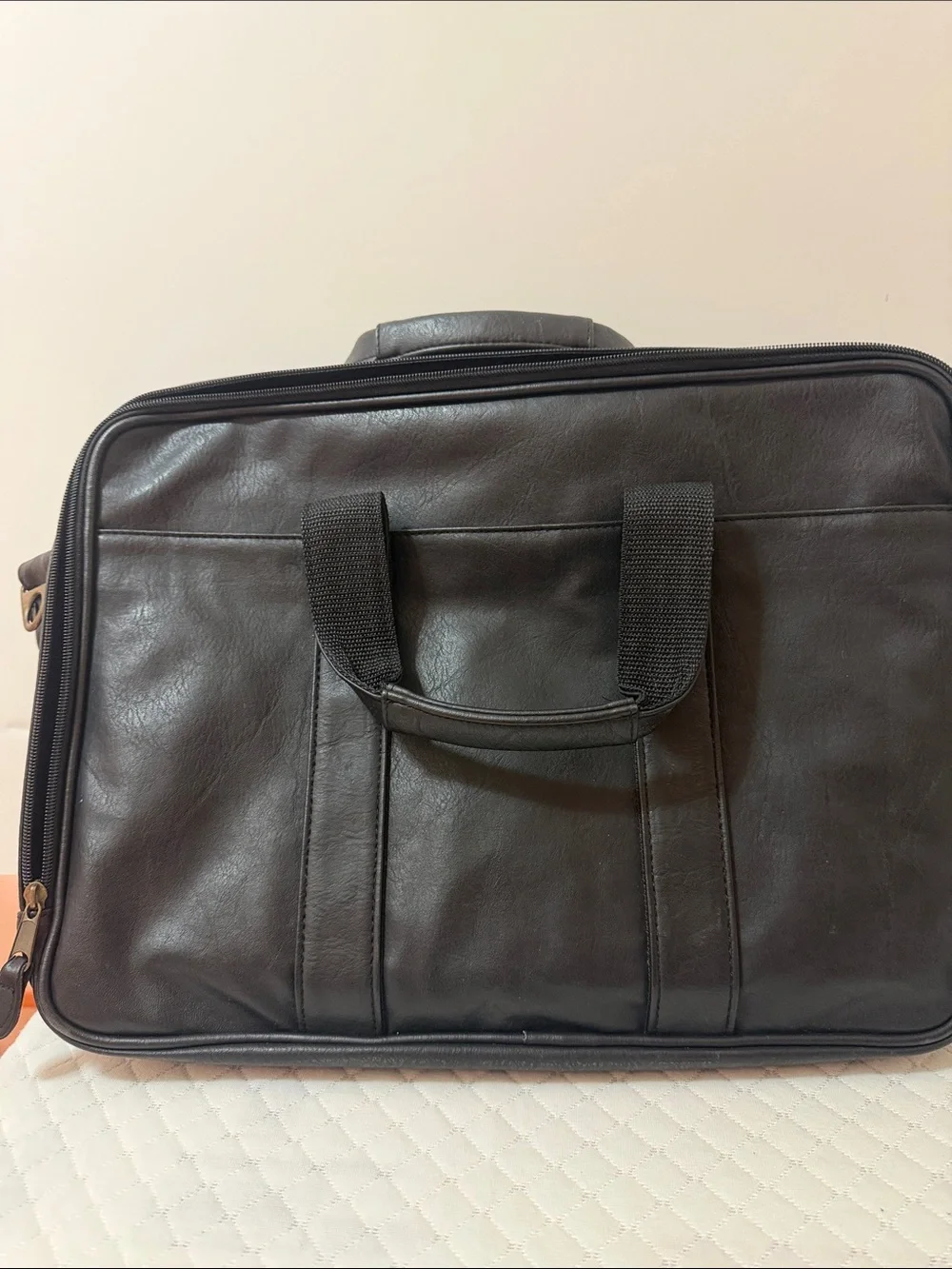 Pebble Beach Black Leather Briefcase with Embroidered U.S. Like New or New.